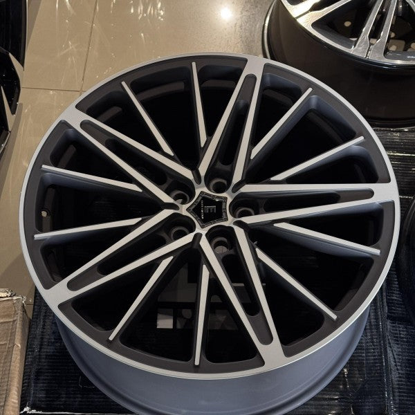 Диски Land Rover Range Rover 22 розмір