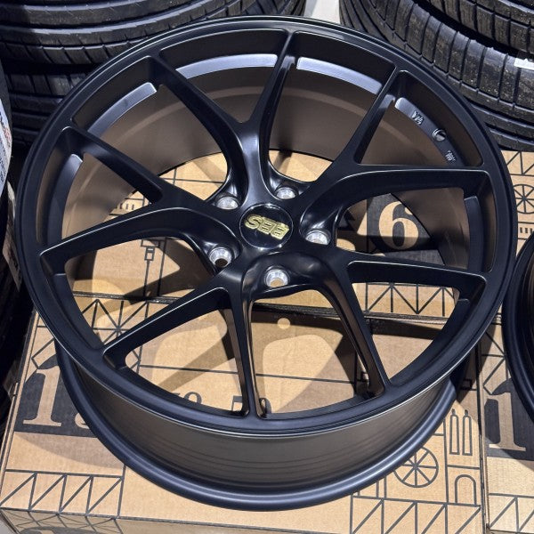 Диски BMW 3 F30 5 F10 R19 одинакові