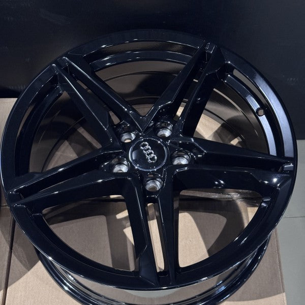 Диски Audi Q3 R17 Sportback Q2 A3