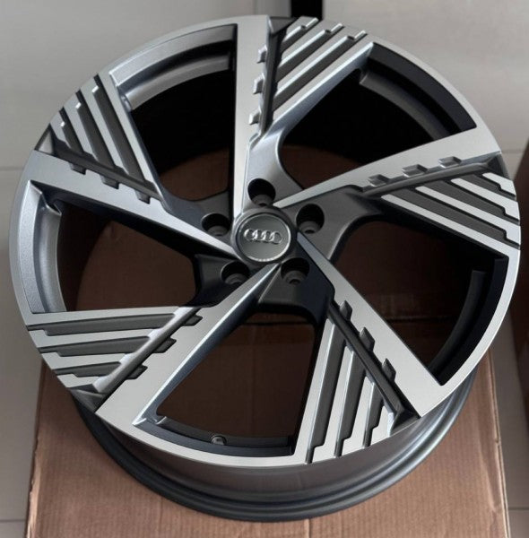 Диски Audi Q8 e-tron Q7/SQ7 R22