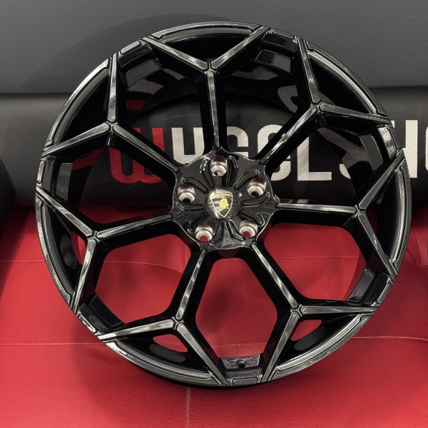 Ковані Диски Lamborghini Urus (2+2) R23