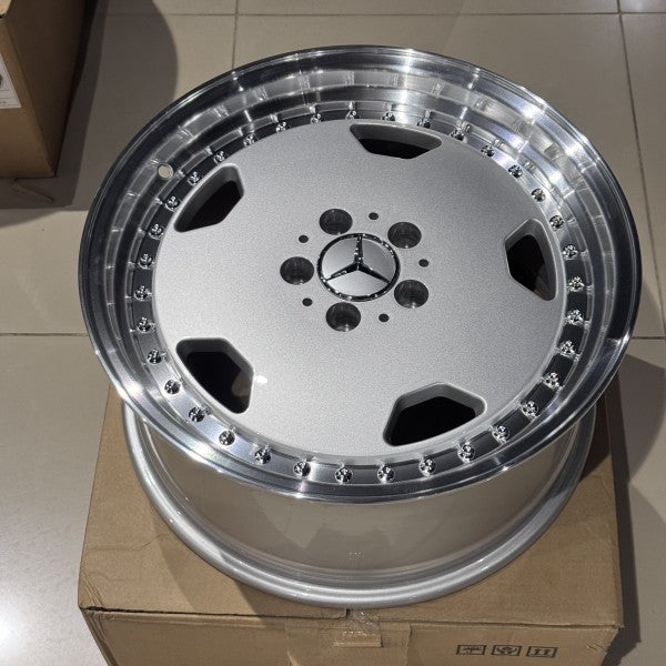 Диски Mercedes S W214 W140 E210 R18 (2+2)