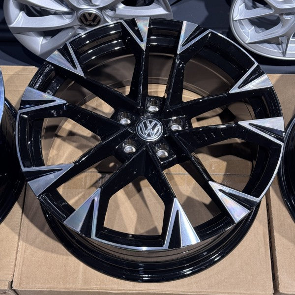 Диски Volkswagen Passat B9, R19 Skoda Superb RS octavia