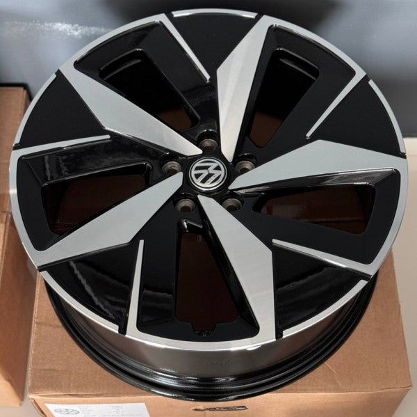 Диски volkswagen id4 R20 (2+2) різноширокі
