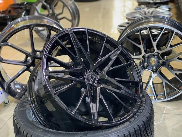 Ковані диски Porsche Macan gts turbo R20