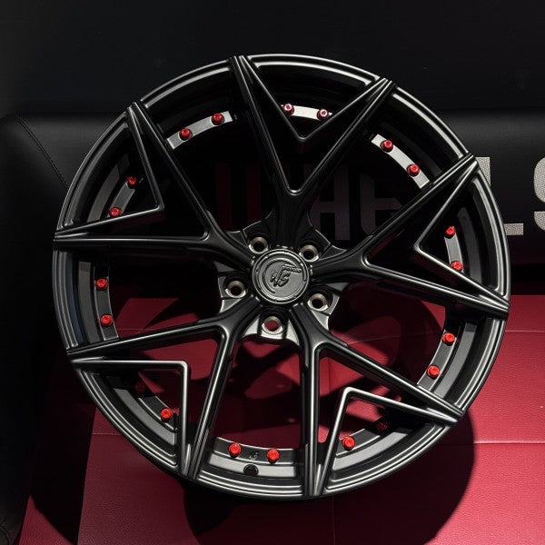 Диски BMW M5 F90 ковані M8 (2+2) R20