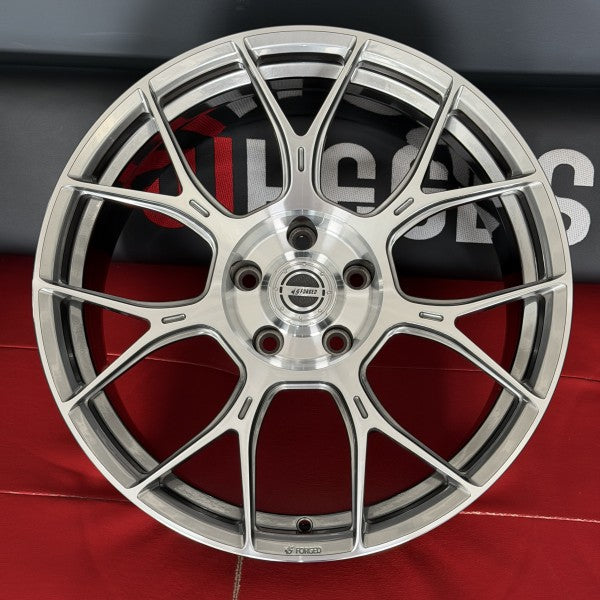 Диски BMW M3 F80 R19 різноширокі Ковані