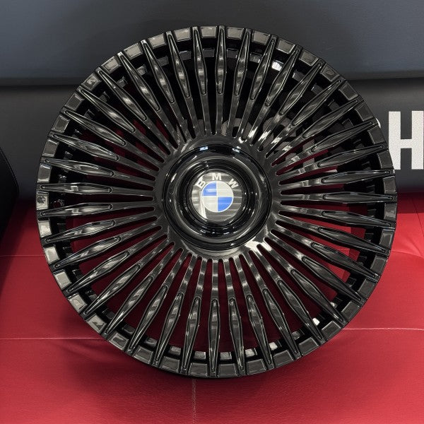 Диски BMW X7 G07 21 розмір ковка одинакові