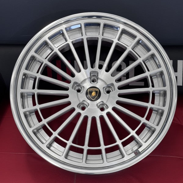 Ковані Диски Lamborghini Urus (2+2) R23