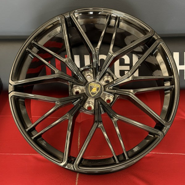 Диски Lamborghini Urus r22 ковані