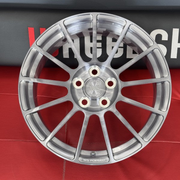 Ковані диски Toyota Camry  R18 Lexus is